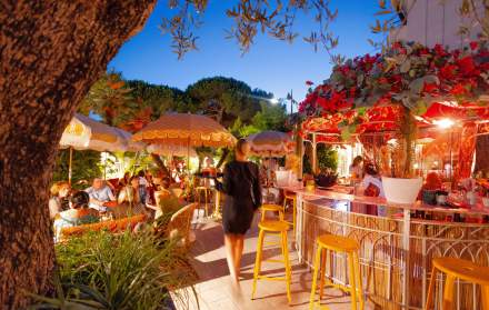 Bar e Lounge Paseo Antibes · Hotel Belles Rives Juan-les-Pins