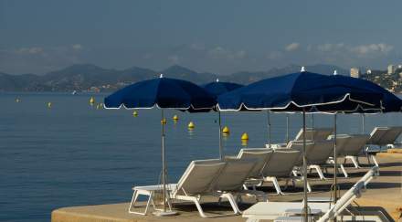 Plage privée Cap d’Antibes · Hôtel Belles-Rives