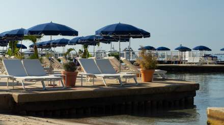 Praia particular Cap d’Antibes · Hotel Belles Rives